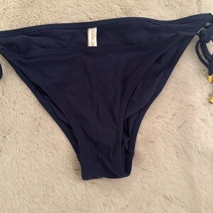 Helen Jon size small navy bikini